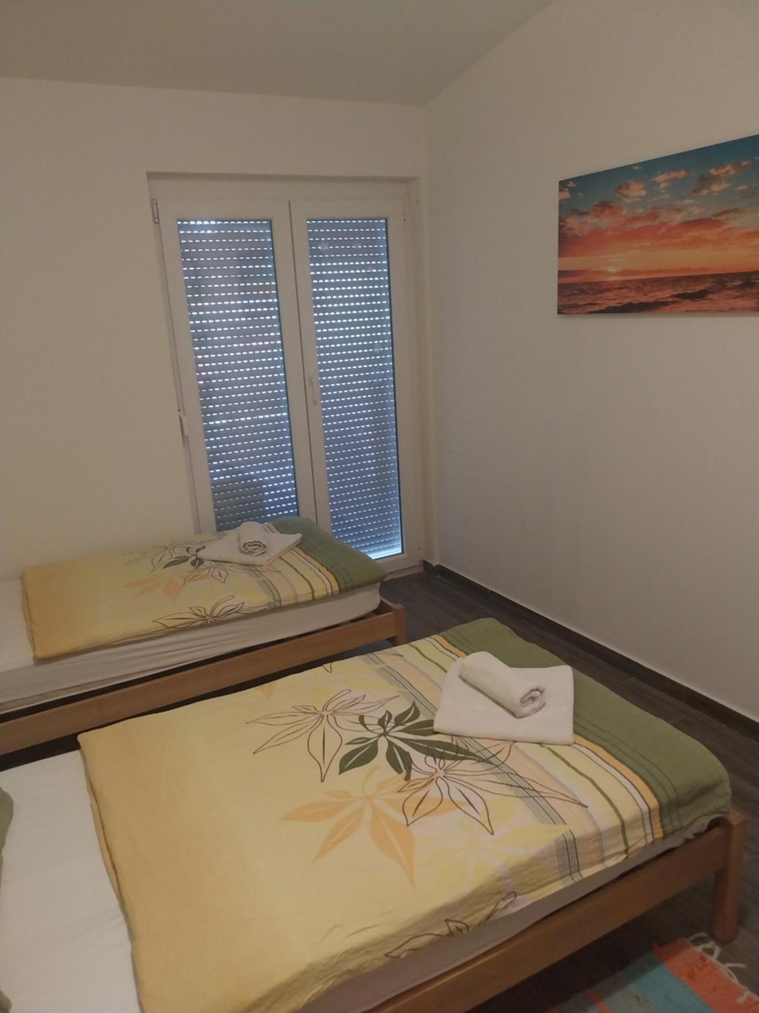 Rezidence Palma 2 Apartment Porec Bagian luar foto